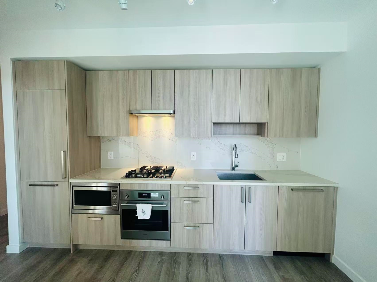 Breakfast Nook Photo of 1301 13350 Central Avenue, Surrey, BC