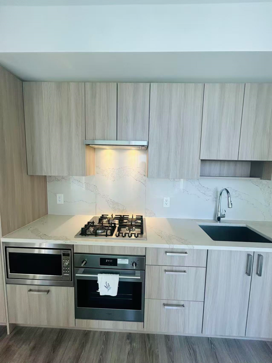 Pantry Photo of 1301 13350 Central Avenue, Surrey, BC