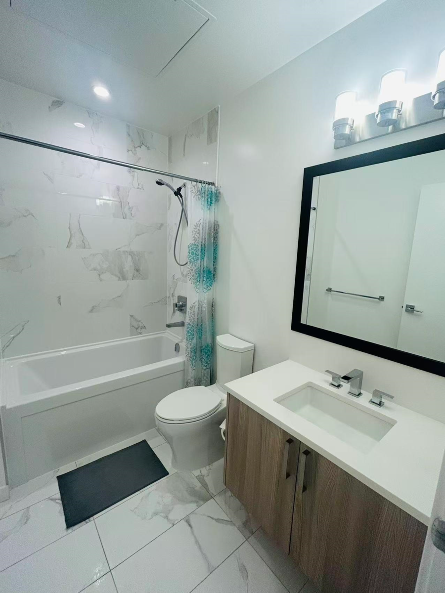 Primary Bedroom Photo of 1301 13350 Central Avenue, Surrey, BC