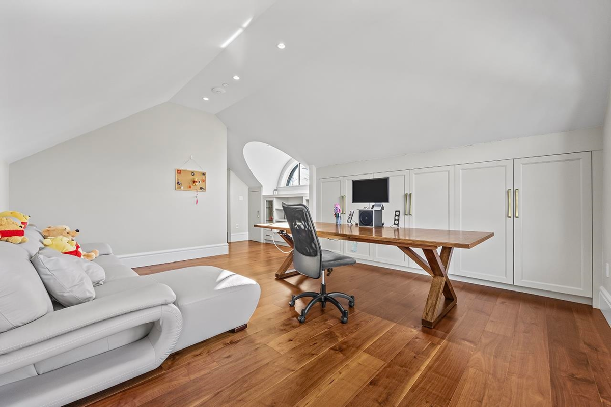 Entry Foyer Photo of 6886 Angus Drive, Vancouver, BC