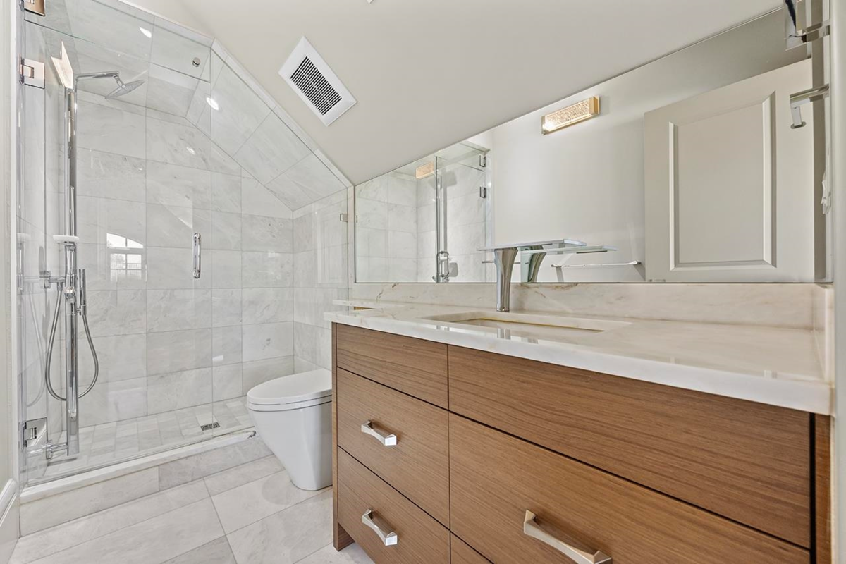 Hallway Photo of 6886 Angus Drive, Vancouver, BC