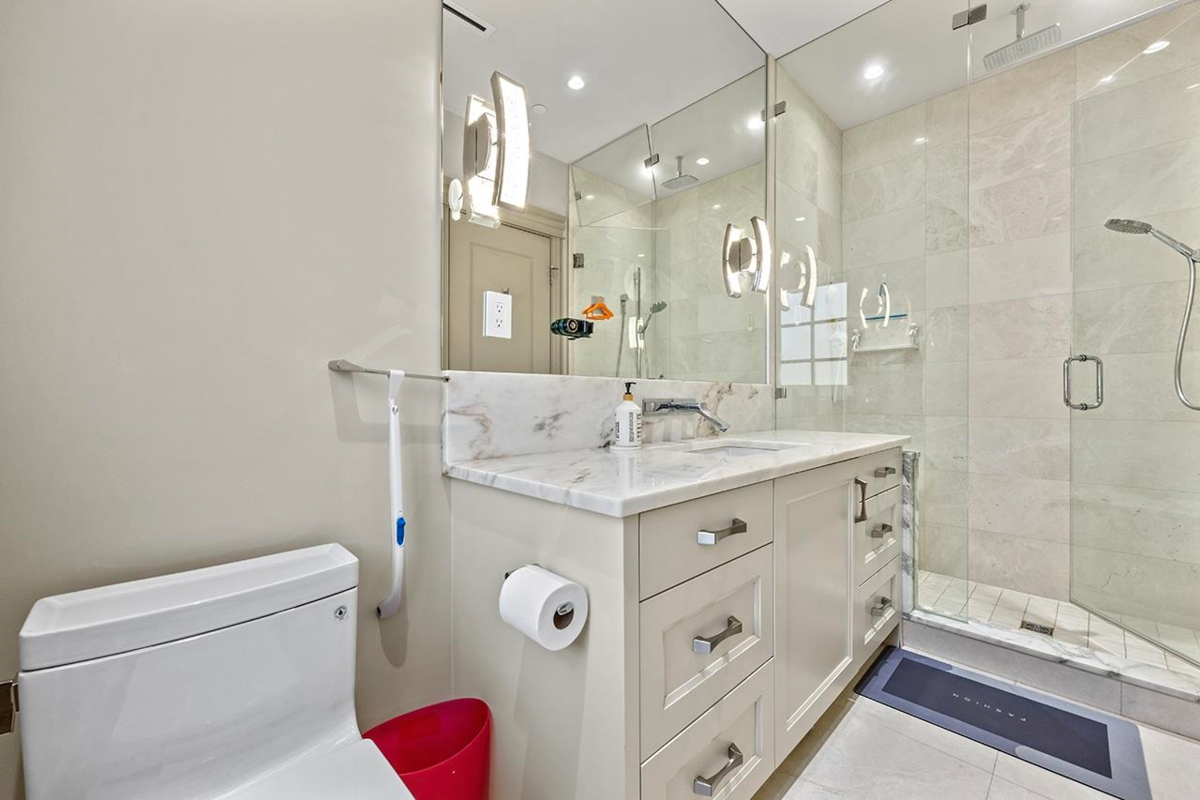 Laundry Room Photo of 6886 Angus Drive, Vancouver, BC