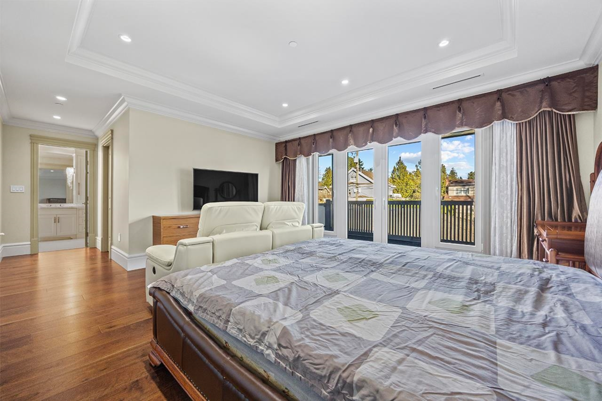 Mudroom Photo of 6886 Angus Drive, Vancouver, BC