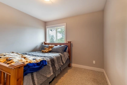 Basement Recreation Room Photo of 5550 Winter Road, Sechelt, BC