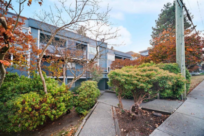 210 1122 King Albert Avenue, Coquitlam, BC, Coquitlam — Apartment/Condo for sale