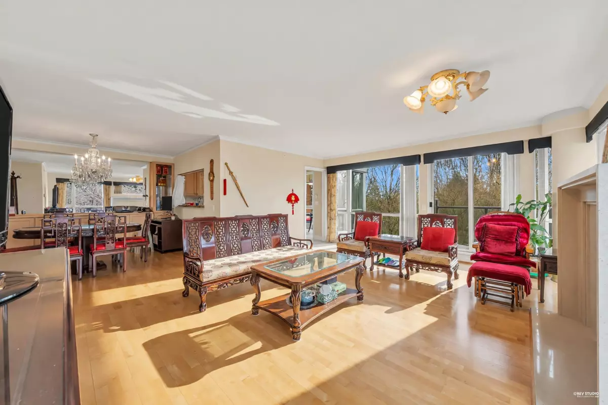 Family Room Photo of 412 618 W 45th Avenue, Vancouver, BC