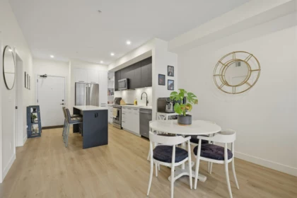 Breakfast Nook Photo of 227 2635 King George Boulevard, Surrey, BC