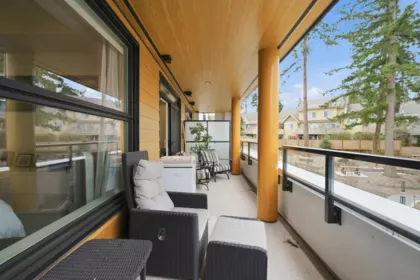 Office / Den Photo of 227 2635 King George Boulevard, Surrey, BC