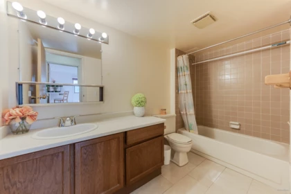 Mudroom Photo of 204 8511 Westminster Highway, Richmond, BC