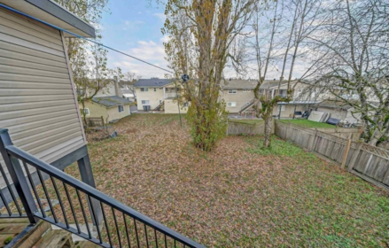 Swimming Pool Photo of 12101 84 Avenue, Surrey, BC