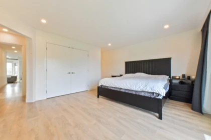 Laundry Room Photo of 1388 Kerfoot Road, White Rock, BC
