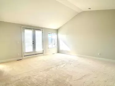 Hallway Photo of 16756 17b Avenue, Surrey, BC