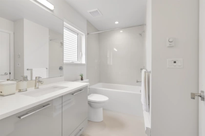 Guest Bathroom Photo of 80 10199 River Drive, Richmond, BC