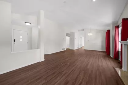 Walk-In Closet Photo of 31 19649 53 Avenue, Langley, BC