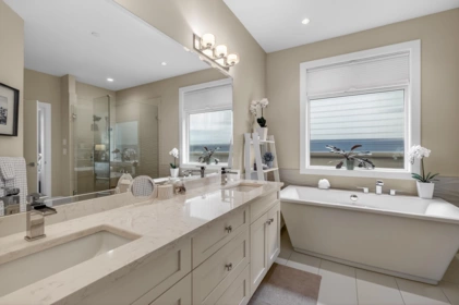 Laundry Room Photo of 17 24455 61 Avenue, Langley, BC
