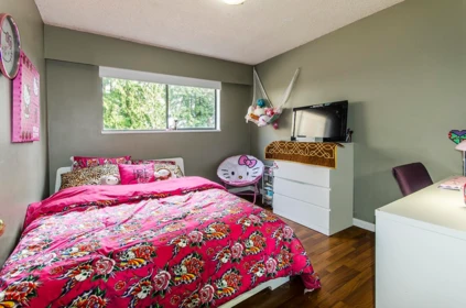 Breakfast Nook Photo of 343 Dartmoor Drive, Coquitlam, BC