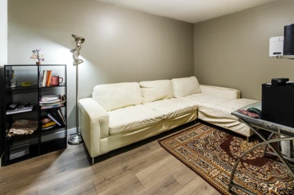 Entry Foyer Photo of 343 Dartmoor Drive, Coquitlam, BC