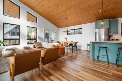 71449 Old Yale Princeton Highway, Hope, BC, Hope — Single Family Residence for sale