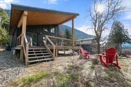 Swimming Pool Photo of 71449 Old Yale Princeton Highway, Hope, BC