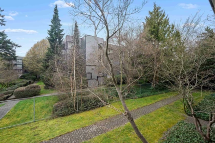 Swimming Pool Photo of 125 7431 Minoru Boulevard, Richmond, BC