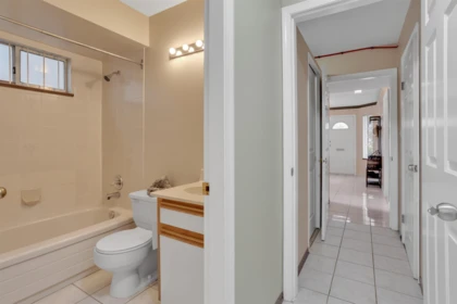 Hot Tub / Spa Photo of 3240 Clive Avenue, Vancouver, BC