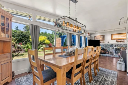Breakfast Nook Photo of 13270 58 Avenue, Surrey, BC
