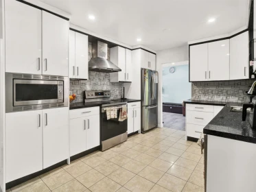 Loft / Bonus Room Photo of 10038 10040 128 Street, Surrey, BC