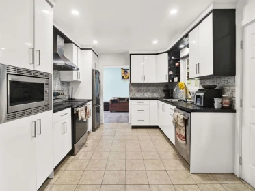 Office / Den Photo of 10038 10040 128 Street, Surrey, BC