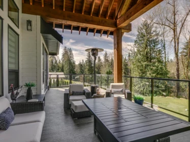 Entry Foyer Photo of 9409 Erickson Street, Mission, BC