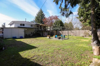 Front Yard Photo of 11415 72a Avenue, Delta, BC