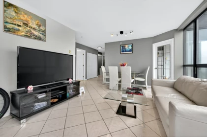 Breakfast Nook Photo of 1706 10899 University Drive, Surrey, BC