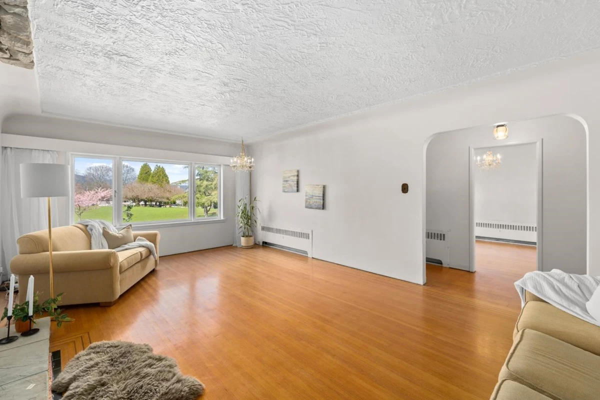 Family Room Photo of 2880 Oxford Street, Vancouver, BC