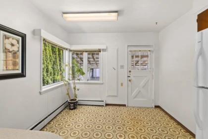 Primary Bedroom Photo of 2880 Oxford Street, Vancouver, BC