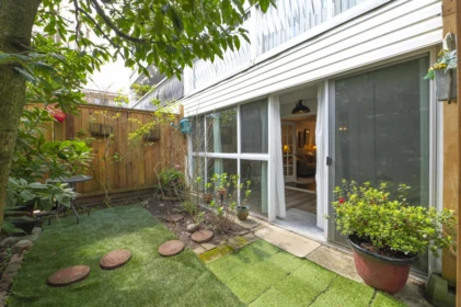 Outdoor Patio Photo of 104 33464 George Ferguson Way, Abbotsford, BC