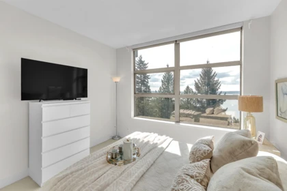 Office / Den Photo of 702 3335 Cypress Place, West Vancouver, BC