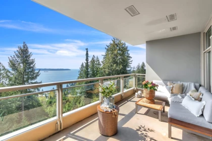 Outdoor Patio Photo of 702 3335 Cypress Place, West Vancouver, BC