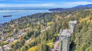 702 3335 Cypress Place, West Vancouver, BC
