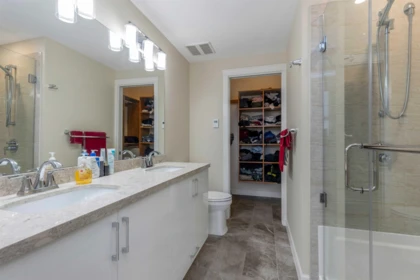 Hallway Photo of 614 20376 86 Avenue, Langley, BC