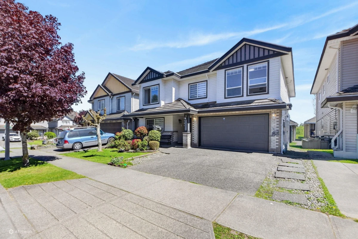 Dining Area Photo of 6280 137b Street, Surrey, BC