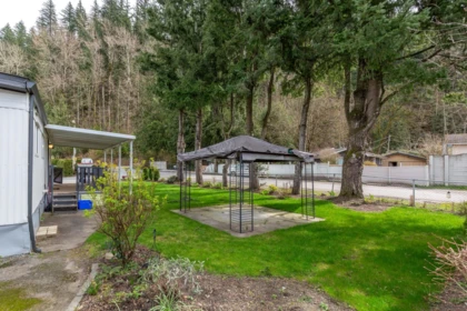 Outdoor Deck Photo of 8 45715 Alma Avenue, Sardis, BC