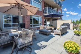 223 2970 King George Boulevard, Surrey, BC