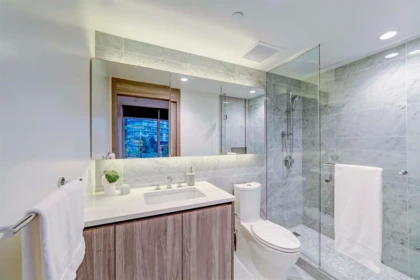 Entry Foyer Photo of 208 W 1st Avenue, Vancouver, BC