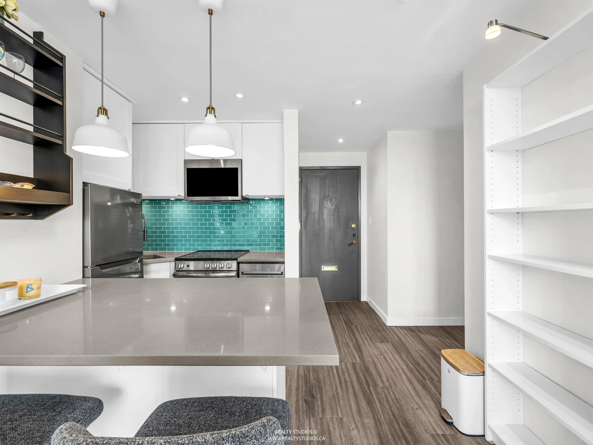 Family Room Photo of 501 1250 Burnaby Street, Vancouver, BC