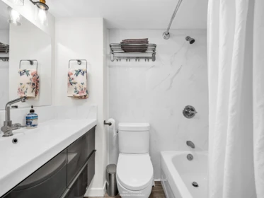 Laundry Room Photo of 501 1250 Burnaby Street, Vancouver, BC
