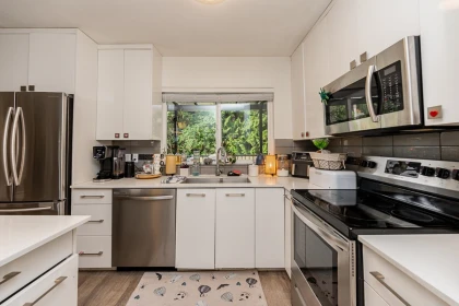 Breakfast Nook Photo of 4377 Mountain Highway, North Vancouver, BC