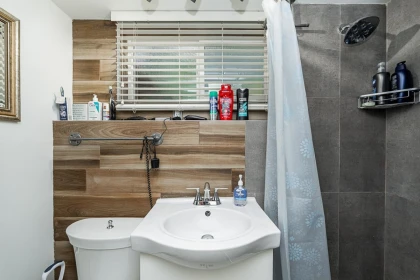 Mudroom Photo of 4377 Mountain Highway, North Vancouver, BC