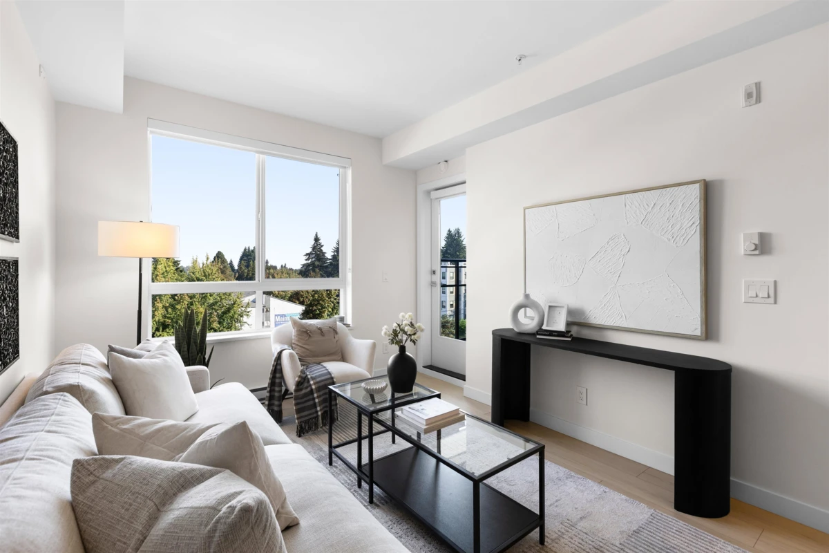 Dining Area Photo of 512 32174 George Ferguson Way, Abbotsford, BC