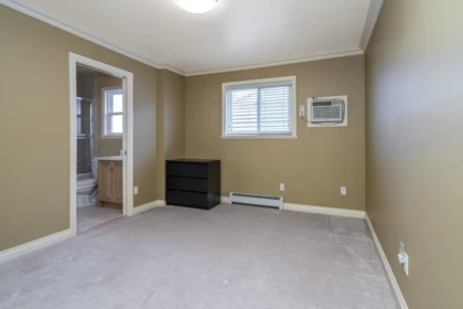 Hallway Photo of 7625 151a Street, Surrey, BC