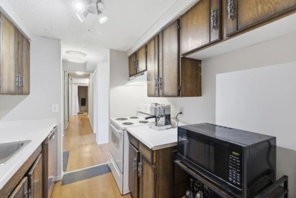 Hallway Photo of 1605 320 Royal Avenue, New Westminster, BC