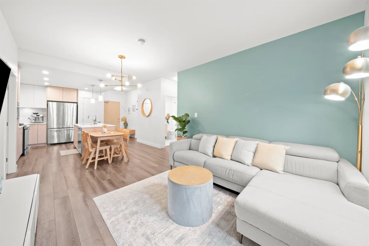Dining Area Photo of 515 2188 Madison Avenue, Burnaby, BC